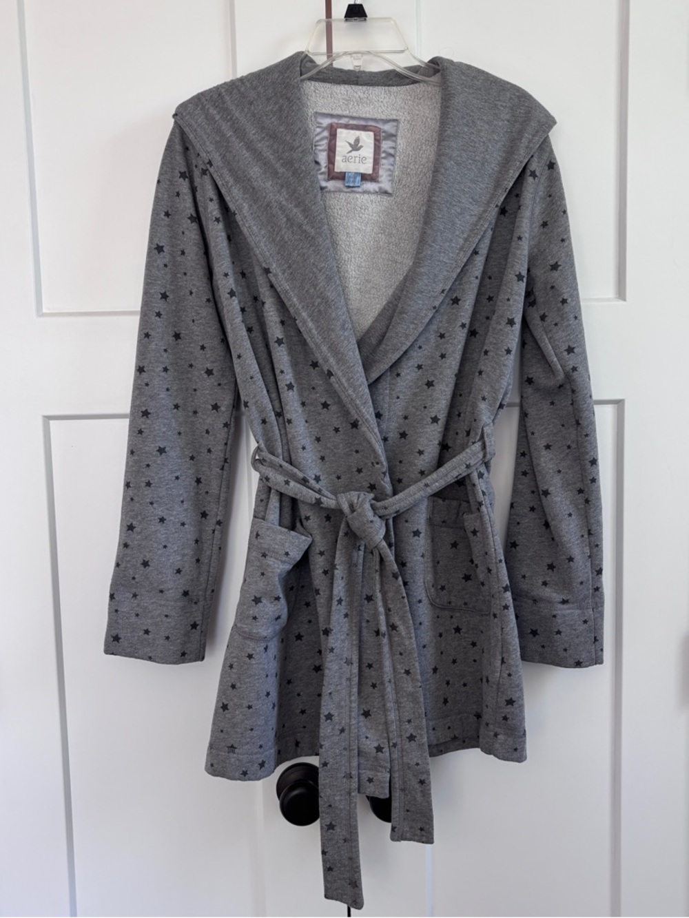 aerie Gray Star-Print Hooded Wrap Robe